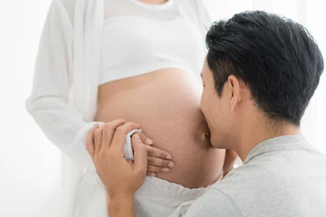 刚怀孕恩施如何办理胎儿亲子鉴定,在恩施怀孕期间做亲子鉴定结果到底准不准确